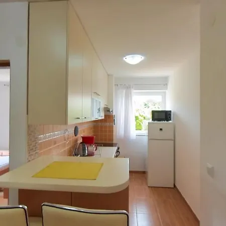 Apartment Dario *