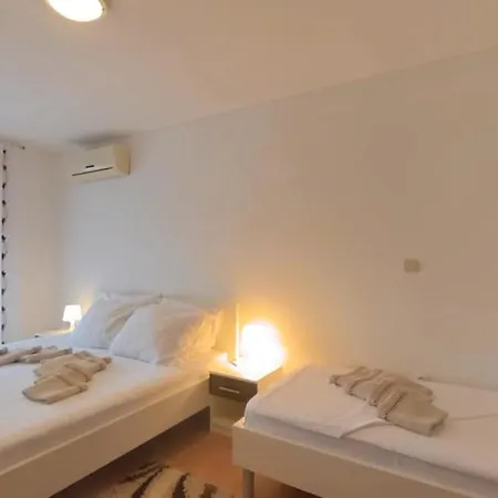 Apartman Dario *
